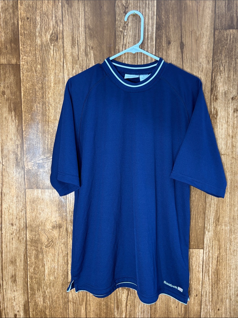 Reebok Men’s Blue Short-Sleeve Athletic Tee with Contrast Trim